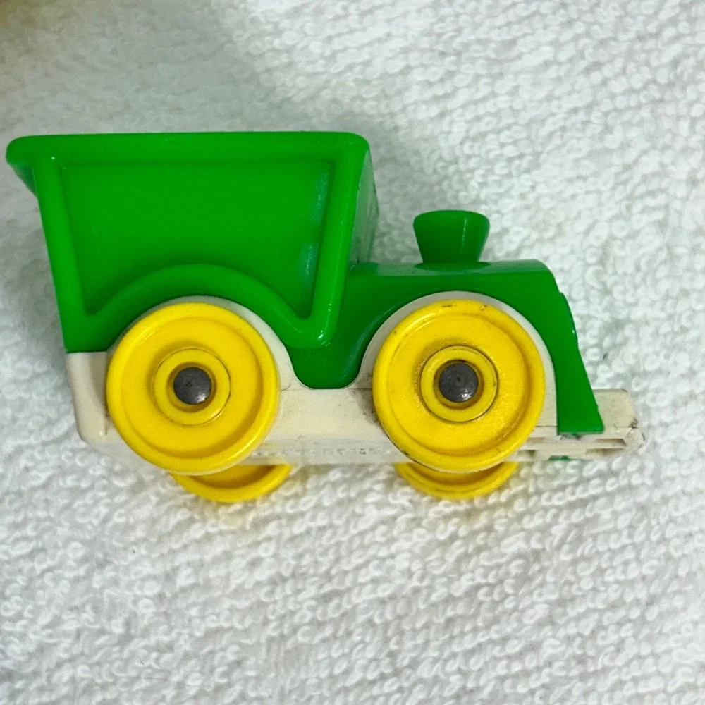 Vintage‎ Fisher-Price Adventure People Lot 1977 Kayak Figures Truck Jeep Train